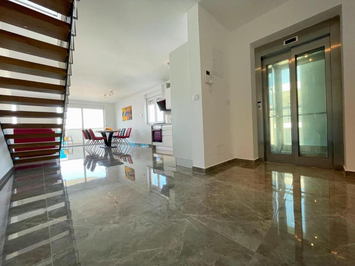 Seascape Deluxe Residence Pjescana Uvala Eksteriør billede