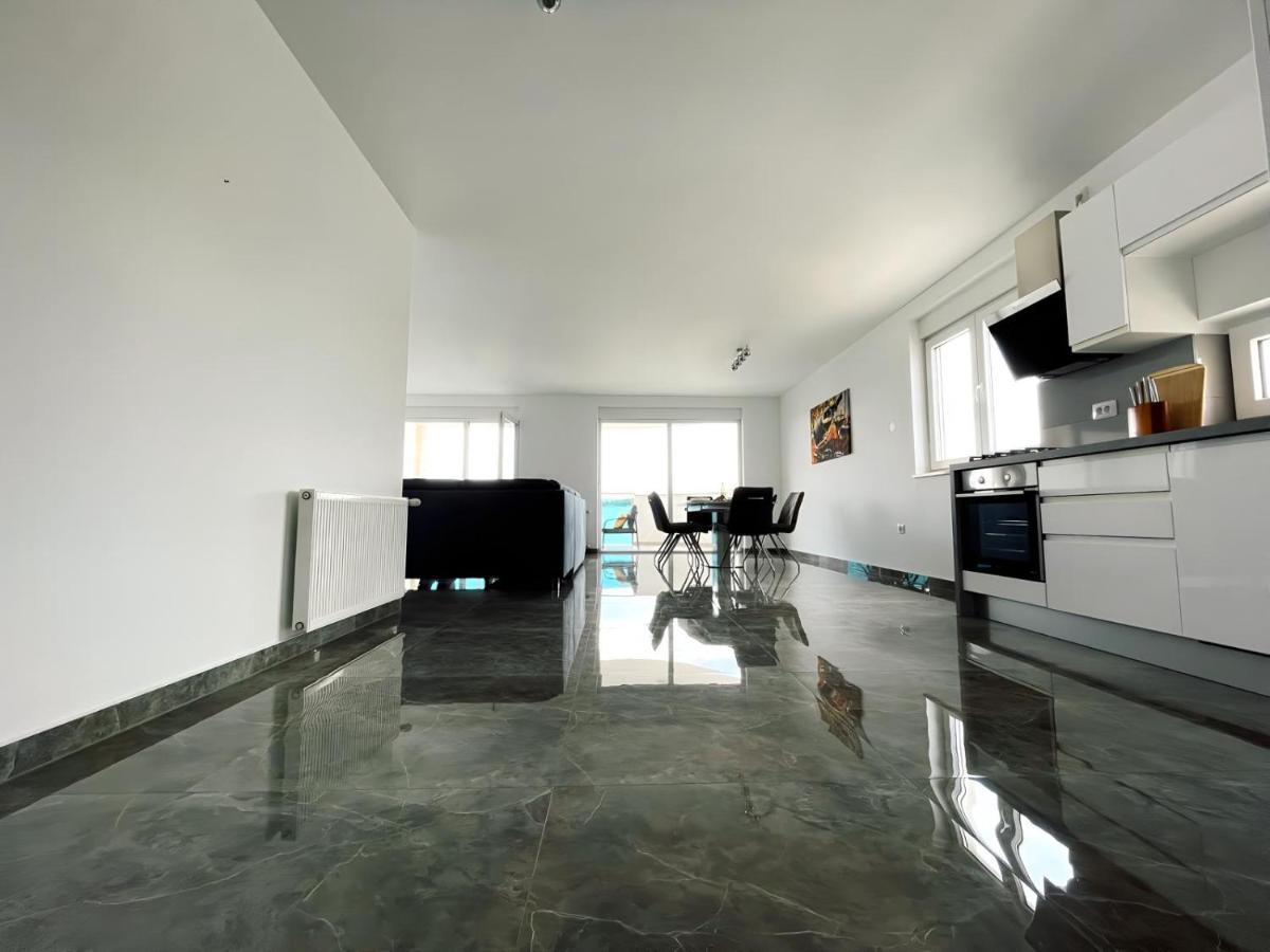 Seascape Deluxe Residence Pjescana Uvala Eksteriør billede