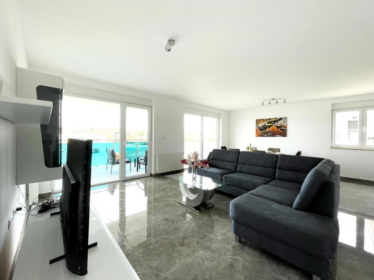 Seascape Deluxe Residence Pjescana Uvala Eksteriør billede