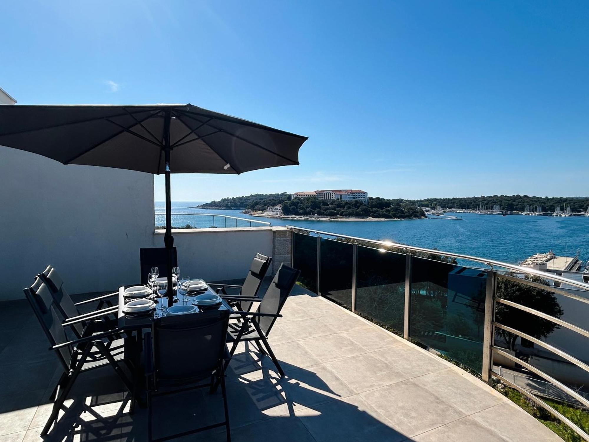 Seascape Deluxe Residence Pjescana Uvala Eksteriør billede